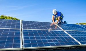 Installation et mise en production des panneaux solaires photovoltaïques à Saint-Xandre